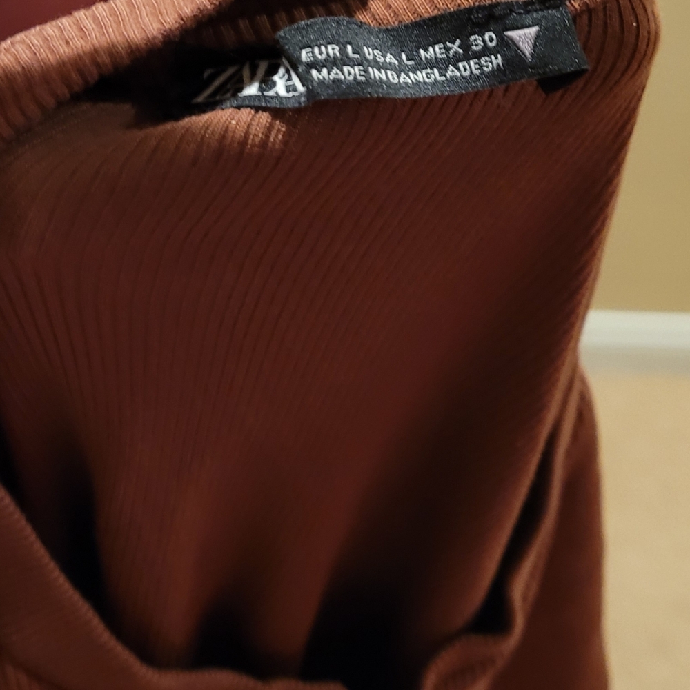 Zara Ruched Ribbed Dress - Picture 2 of 6